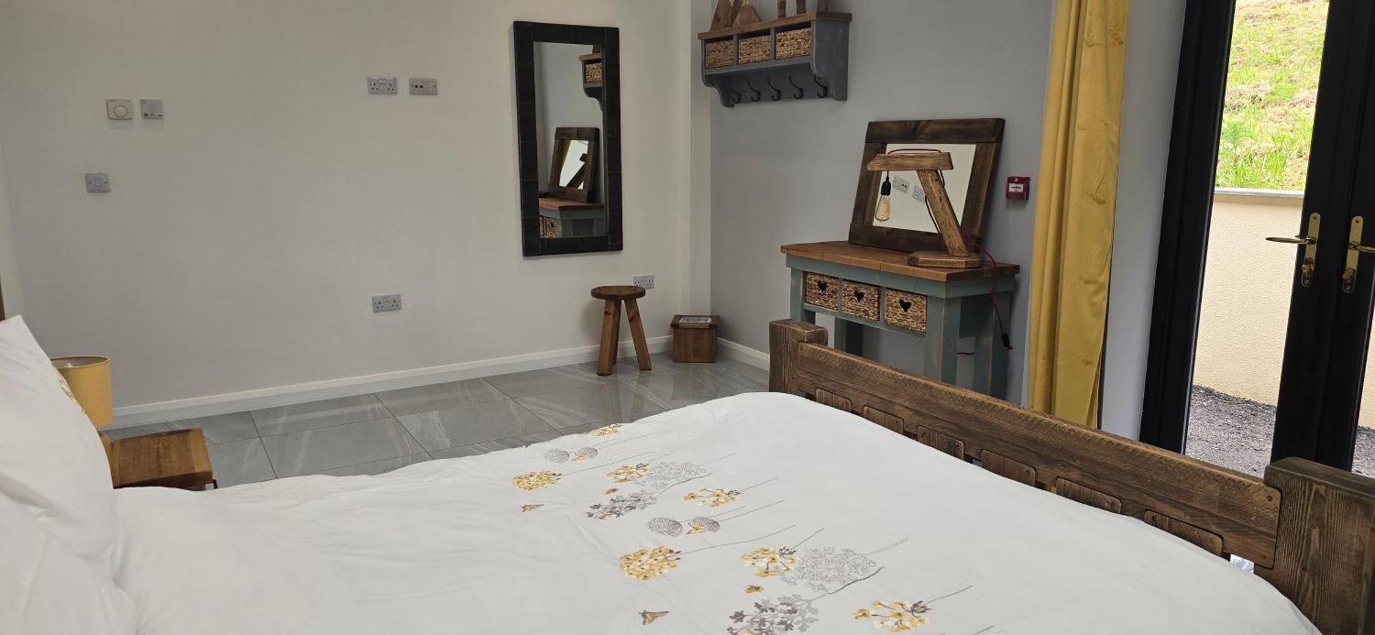 The Old Mountain Stables Caerllwyn Ganol Farm Apartment Newport  Room photo